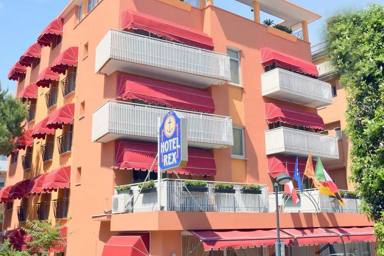 Hotel Rex كاوْرلي المظهر الخارجي الصورة