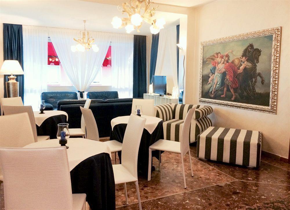 Hotel Rex كاوْرلي المظهر الخارجي الصورة