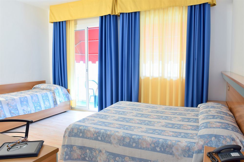 Hotel Rex كاوْرلي المظهر الخارجي الصورة