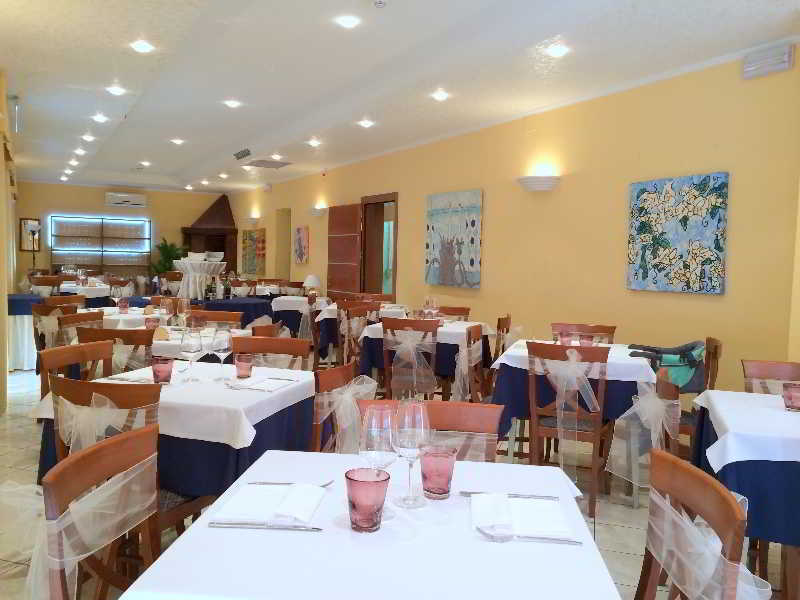 Hotel Rex كاوْرلي المظهر الخارجي الصورة